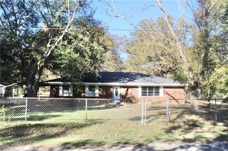 15 Ruth Dr, Pineville, LA 71360