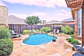 2543 Sir Tristram Ln, Lewisville, TX 75056