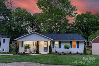 215 Wyanoke Ave, Charlotte, NC 28205