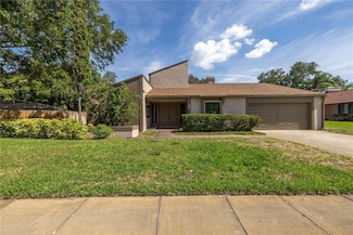 9616 Halyard Dr, Largo, FL 33773