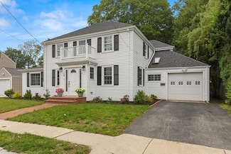 10 Sunset Rd, Salem, MA 01970