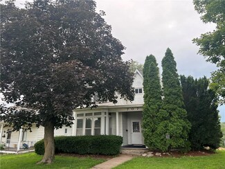 707 Loomis Ave, Corning, IA 50841