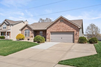 2427 Calico Ln, Maryville, IL 62062