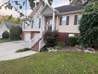 4756 Waverly Ct, Ooltewah, TN 37363