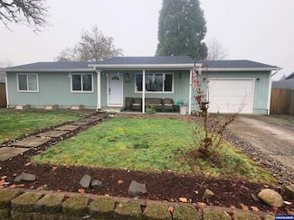 972 29th Ave, Sweet Home, OR 97386