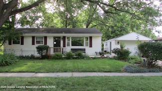 113 S Matthews St, Mason, MI 48854