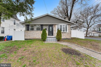 601 W 6th St, Palmyra, NJ 08065