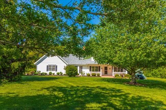 700 Lick Run Rd, West Union, OH 45693