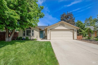 10454 W Silver City Ct, Boise, ID 83704
