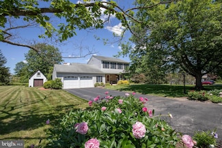 1805 Red Oak Way, Hatfield, PA 19440