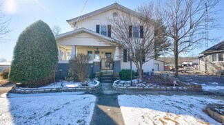 107 W 1st St, Huntingburg, IN 47542