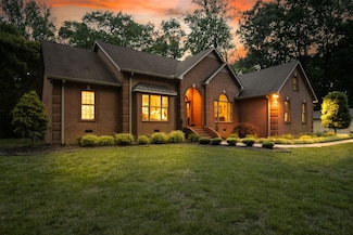 189 Turkey Creek Dr, Tullahoma, TN 37388
