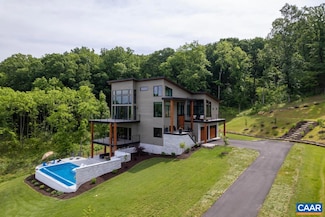 225 Cherry Ridge Ln, Lexington, VA 24450