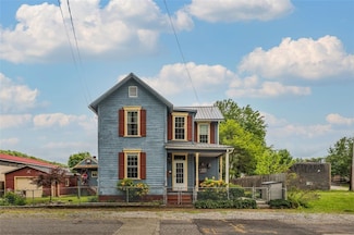 37 N Water St, Point Marion, PA 15474