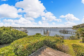 4309 Hatton Point Rd, Portsmouth, VA 23703