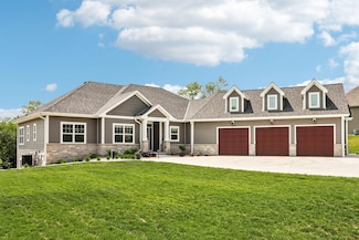 S59W29711 Ancient Oak Trail, Waukesha, WI 53189