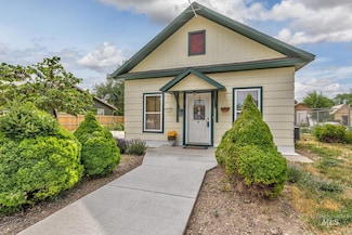 349 Cottage St S, Vale, OR 97918