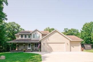 7998 Braddock Ave NE, Monticello, MN 55362