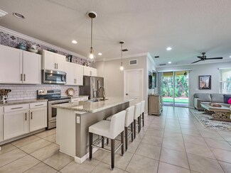 4017 Tomoka Dr, Lake Worth, FL 33462