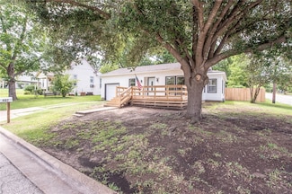 407 W Fawn St, Caldwell, TX 77836