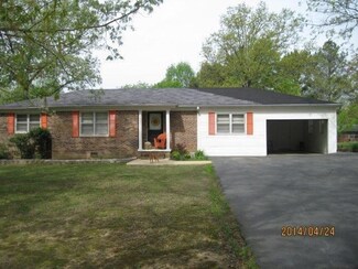 121 Forrest Hill Rd Unit 1, Selmer, TN 38375