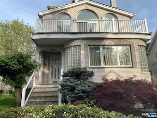 1141 Queen Anne Rd Unit 1, Teaneck, NJ 07666