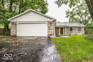 519 Colbarn Ct, Fishers, IN 46038