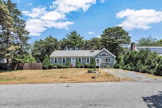 114 Witchwood Rd, South Yarmouth, MA 02664