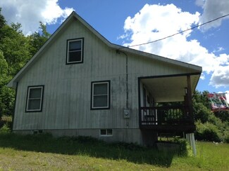 90 Cloutiers, Pittsburg, NH 03592
