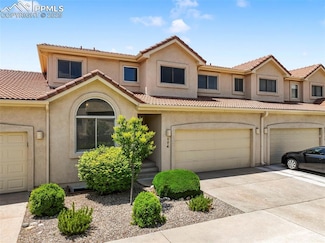 174 Luxury Ln, Colorado Springs, CO 80921