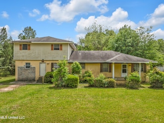 6836 Holley Ave, Moss Point, MS 39563