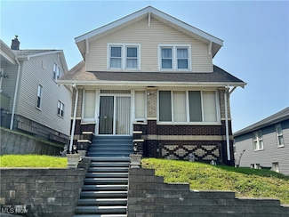 808 Gilbert Ave, Follansbee, WV 26037