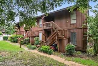 133 Lakeside Villa Building F, Diamondhead, MS 39525