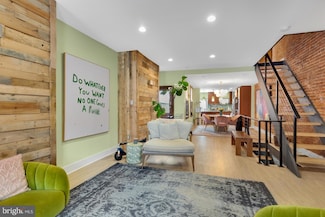 2320 Christian St, Philadelphia, PA 19146