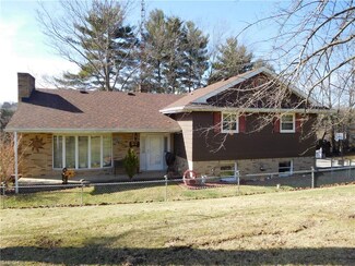 71545 Negus Rd, Martins Ferry, OH 43935