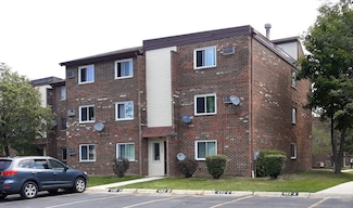 490 Pleasant Run Dr Unit F, Wheeling, IL 60090