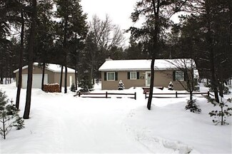 785 Rustic Ln, Grayling Township, MI 49738