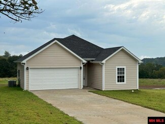 206 N Section Line Dr, Cotter, AR 72626