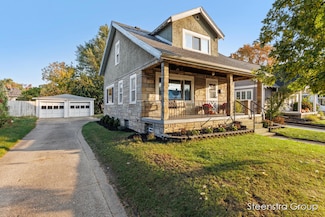 917 Arlington St NE, Grand Rapids, MI 49505