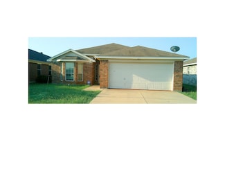 728 Buffalo Springs Dr, Fort Worth, TX 76140