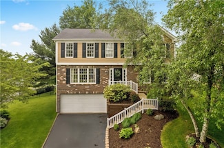 401 Pebble Creek Dr, Cranberry Township, PA 16066