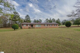 102 Kingston Dr, Laurens, SC 29360