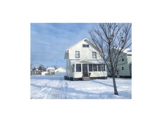 376 Tuscarawas Ave NW, Brewster, OH 44613