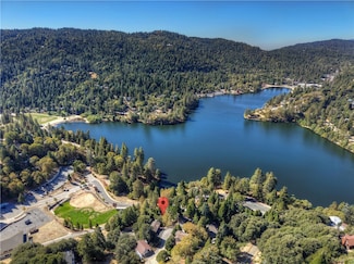 428 Delle Dr, Crestline, CA 92325