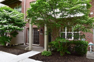 39696 Rockcrest Ln, Northville, MI 48168