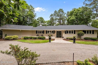 240 Mckenzie Rd W, Pinehurst, NC 28374