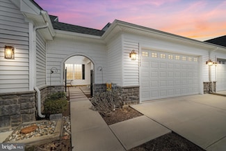 1443 Whispering Woods Rd, Middletown, DE 19709