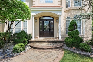 23 Valley Wood Dr, Somerset, NJ 08873