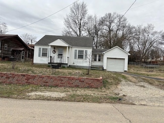 705 Crown St, Marble Hill, MO 63764