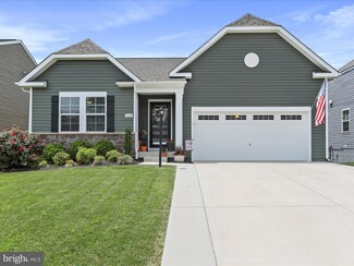 164 Stager Ave, Falling Waters, WV 25419